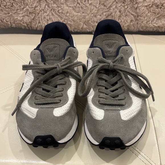 Veja Women's Gray, White, and Red Sneakers - Picture 3 of 14